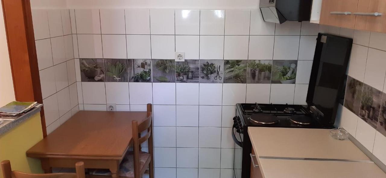 Apartmani Ante โตรกีร์ ภายนอก รูปภาพ