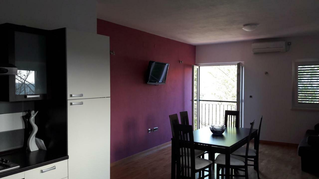 Apartmani Ante โตรกีร์ ภายนอก รูปภาพ